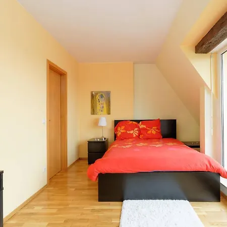 Apartment Cameglia Itzig